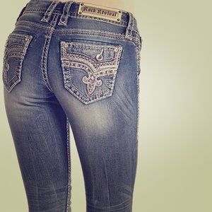 Rock Revival Skinny Jeans 👖